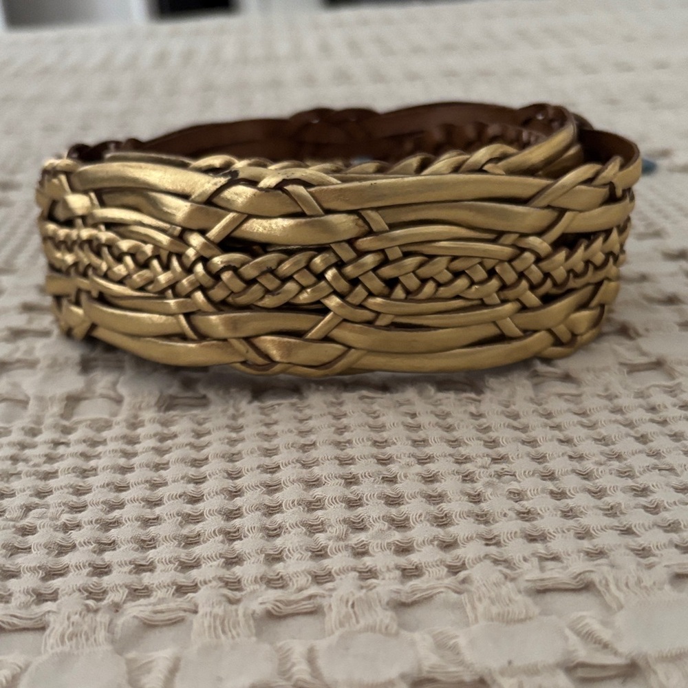 NWT Nine West Gold Tone Metallic Woven Belt with Decorative Buckle Size L/XL - Picture 2 of 16